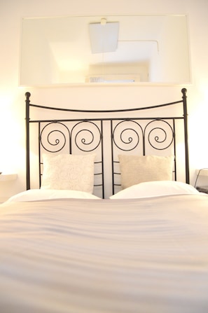 Apartment, 1 Bedroom | 1 bedroom, free WiFi, bed sheets - Rakoczi 17 Apartment (Budapest)