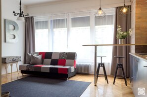 Studio | Living area - Rakoczi 27 Apartment (Budapest)