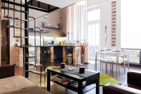 Apartment, 1 Bedroom | Living area