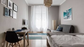 Studio | Living area