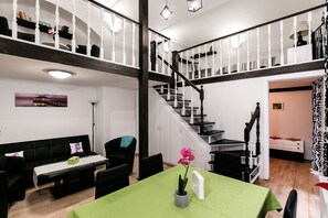 Apartment, 2 Bedrooms | Living area