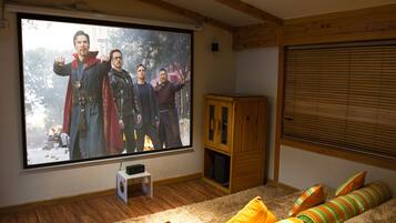 Deluxe-huvila | Oleskelualue | LCD-televisio