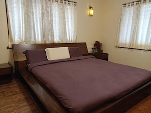 In-room safe, free WiFi, bed sheets - Havelock Leisure (Ootacamund)