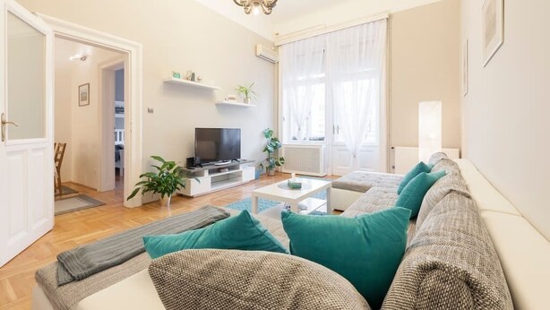 Unclassified image, 1 of 24, button - Terez 32 Apartment (Budapest)