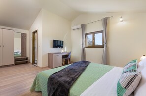4 Schlafzimmer, Bügeleisen/Bügelbrett, kostenloses WLAN, Bettwäsche