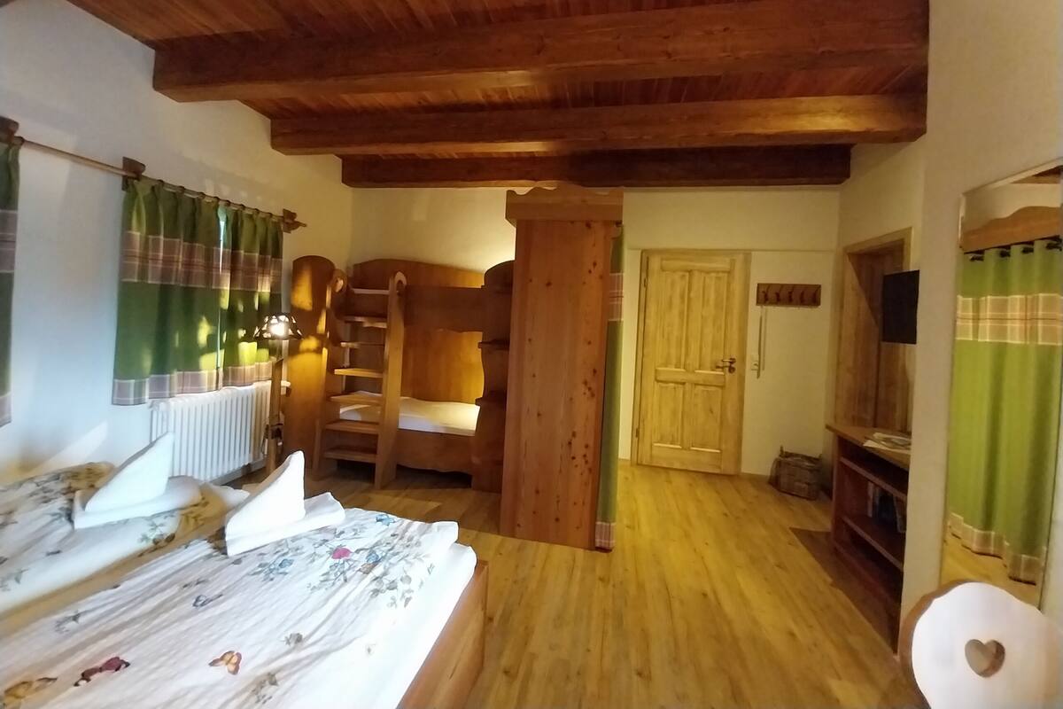 Family Quadruple Room, Non Smoking | Living area