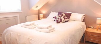 Coach House -  a house that sleeps 8 guests in 4 bedrooms