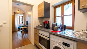 1 bedroom, hypo-allergenic bedding, minibar, individually decorated