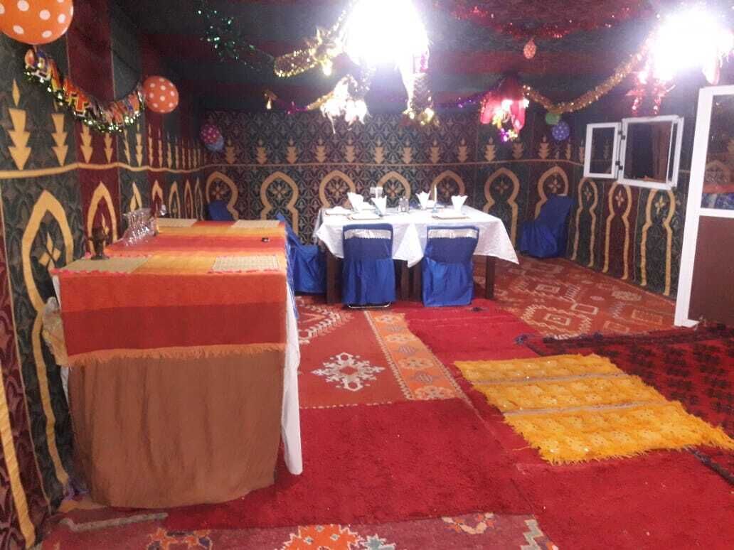 Breakfast, lunch, dinner served; local and international cuisine 