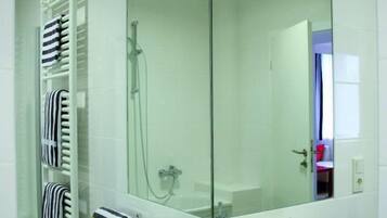 Suite junior | Lavabo del cuarto de baño