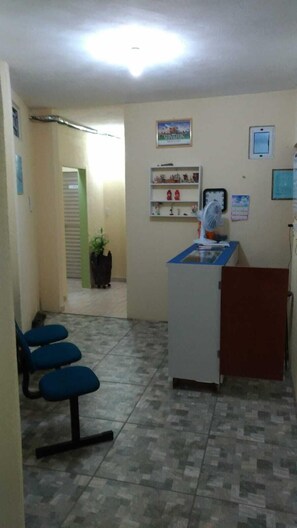 Quầy tiếp tân