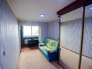 2 bedrooms, iron/ironing board, free WiFi, bed sheets