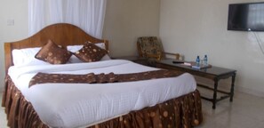 Desk, blackout drapes, free WiFi, bed sheets - Mash Park Hotel Kisii (Kadongo)
