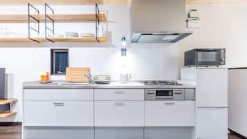 Fridge, microwave, stovetop, cookware/dishes/utensils