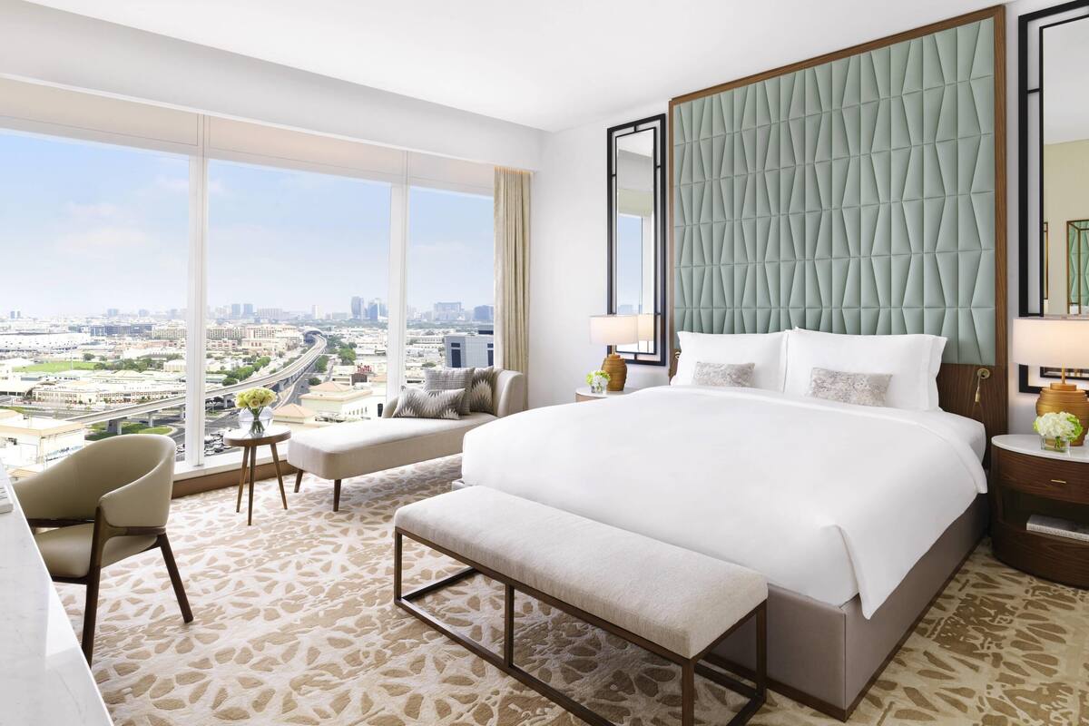 Premium bedding, pillowtop beds, minibar, in-room safe