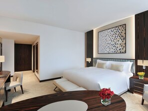 Kamar Keluarga, Beberapa Tempat Tidur | Seprai premium, minibar, brankas, dan meja kerja