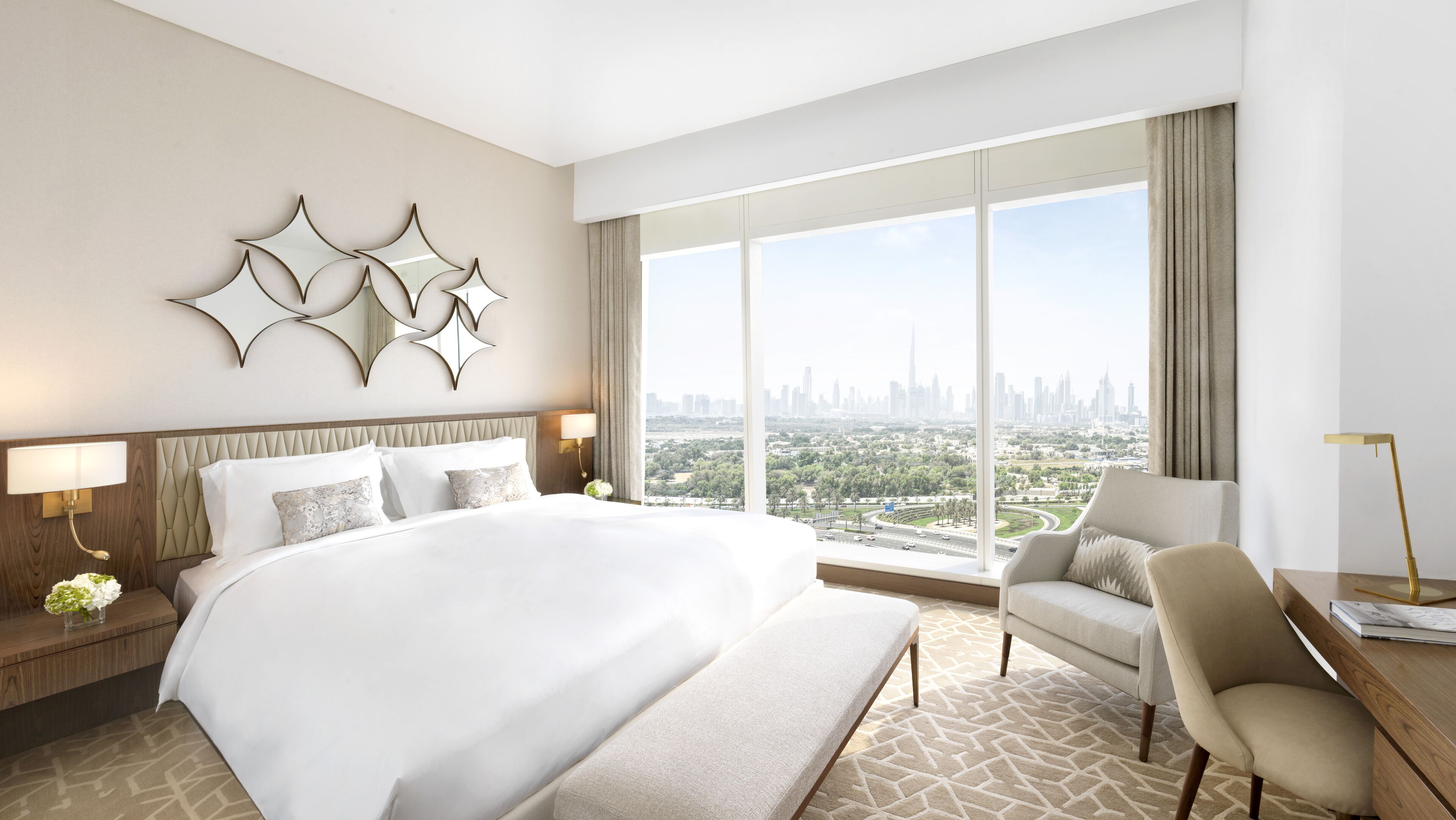 apartment, 3 bedrooms, 2 king and 1 twin bedrooms, living room | view from room