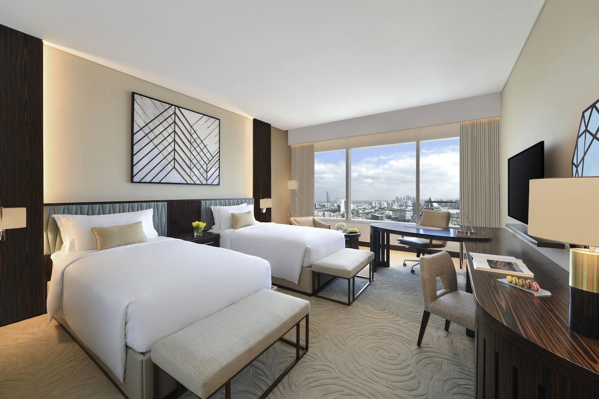 Premium bedding, minibar, in-room safe, desk