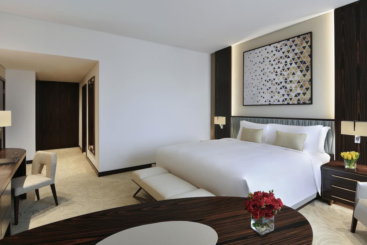 1 bedroom, premium bedding, minibar, in-room safe