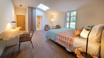 Villa Deluxe | Chambres insonorisées, fer et planche à repasser, lits bébé (gratuits)