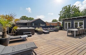 Outdoor dining - Stunning home in Haderslev with sauna (Haderslev)