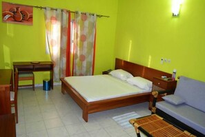 Kamar | Dilengkapi dengan perabotan berbeda-beda dan Wi-Fi gratis