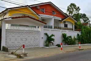 Exterior - résidence hôtel sobinto (Abidjan)