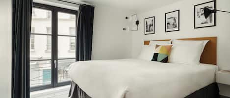 1-BR Deluxe Apartment | Premium bedding, individually decorated, individually furnished, desk