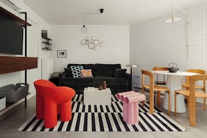 49-inch Smart TV with cable channels, TV, iPod dock - My Maison In Paris - Sentier (Paris)