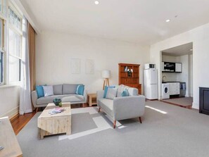 TV, offices