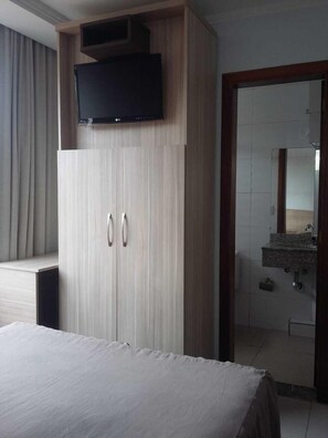 Double Room | Room amenity - Santa Clara Hotel e Restaurante (Sao Pedro do Sul)