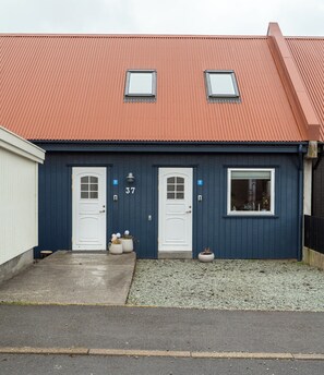 Property entrance - Lovely House in Tórshavn (Hoyvík)