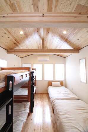 1 habitación, escritorio, wifi gratis y ropa de cama 