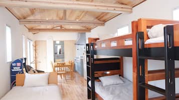 1 bedroom, desk, free WiFi, bed sheets