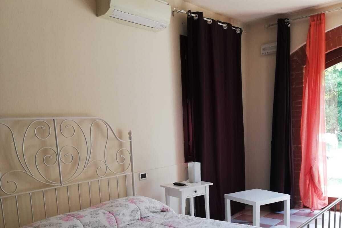 Chambre Quadruple (Rossa) | 1 chambre, bureau, draps fournis