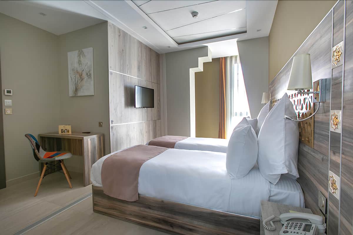 In-room safe, desk, soundproofing, iron/ironing board