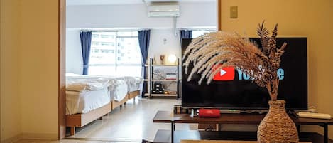 1 bedroom, desk, free WiFi, bed sheets