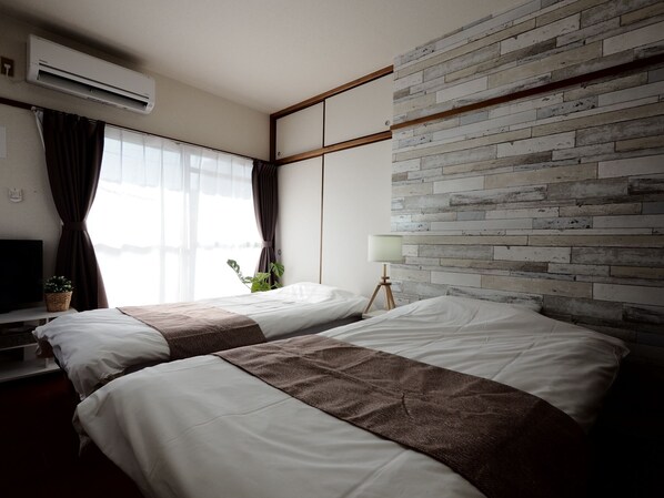 1 bedroom, desk, free WiFi - 3min Beppu Sta Free carpark roasted coffee A1 / Beppu Ōita (Beppu)