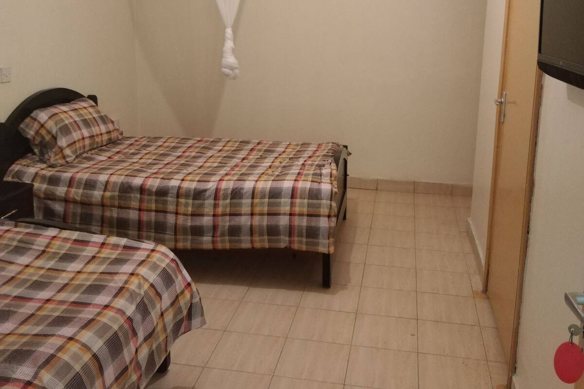 基础双床房 | 笔记本电脑工作区、熨斗/熨板、免费 WiFi、床单