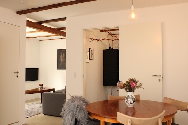 Apartment, 1 Bedroom | Living area