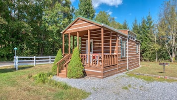 1 bedroom, premium bedding, memory-foam beds, individually decorated
