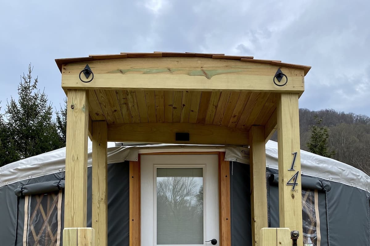 Bungalow, eigenes Bad, Bergblick (Loblolly Pine Studio) | Aussenbereich