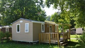 Terrace/patio - Camping Sous Doriat (Monnet-la-Ville)