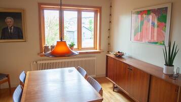 Villa, 5 habitaciones | Comedor