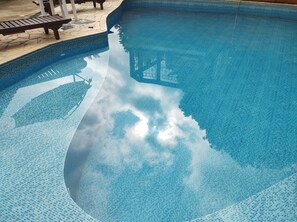 Utomhuspool