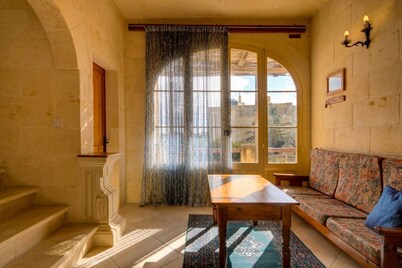 Tal-Kitarra Villa in Santa Lucia