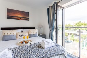 Familienapartment (Number 4) | 2 Schlafzimmer, individuell dekoriert, individuell eingerichtet