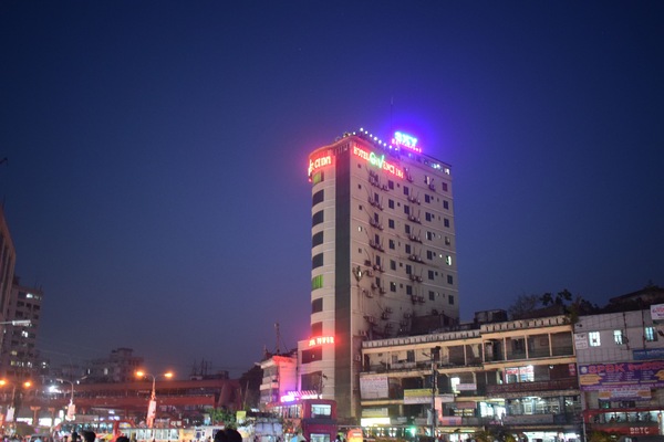 Front of property – evening/night