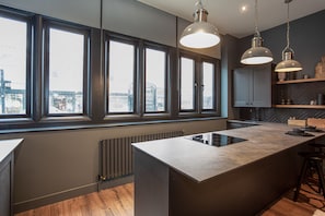 Deluxe Studio | Private kitchen