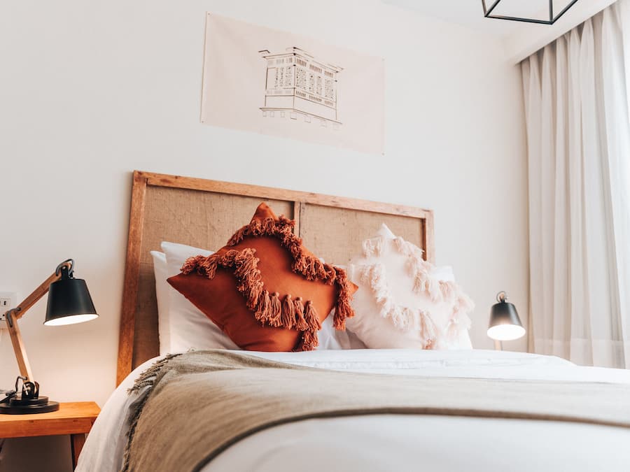 Wifi gratis y ropa de cama